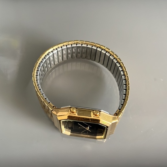 Vintage Men's Pulsar Gold Tone Watch - Picture 11 of 15